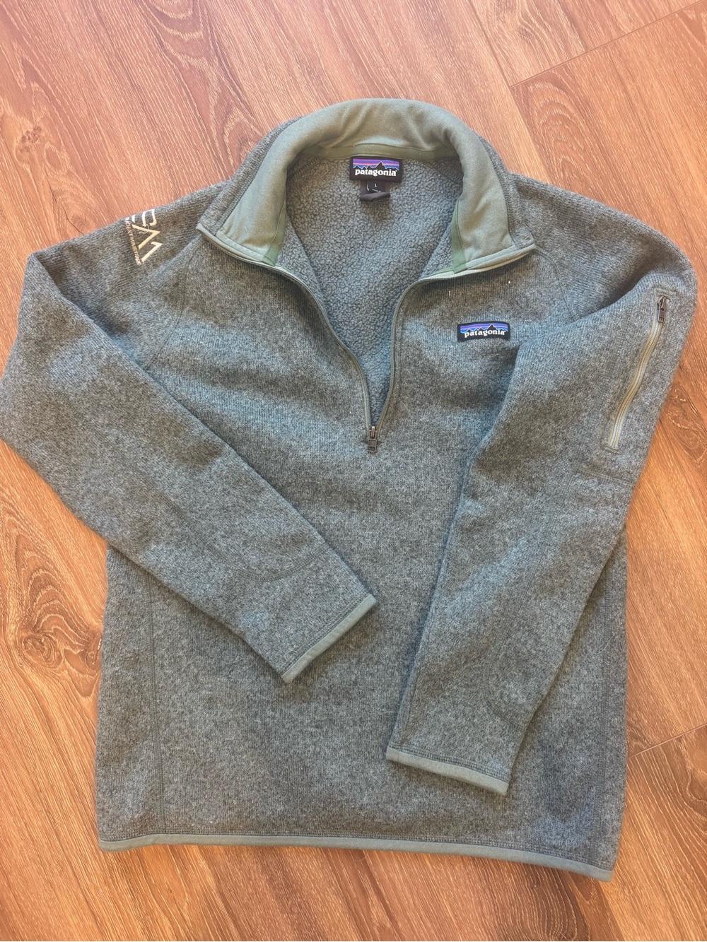 Patagonia women’s Green Heather Bettwr Sweater 1/4 Quarter-Zip Fleece Pullover L